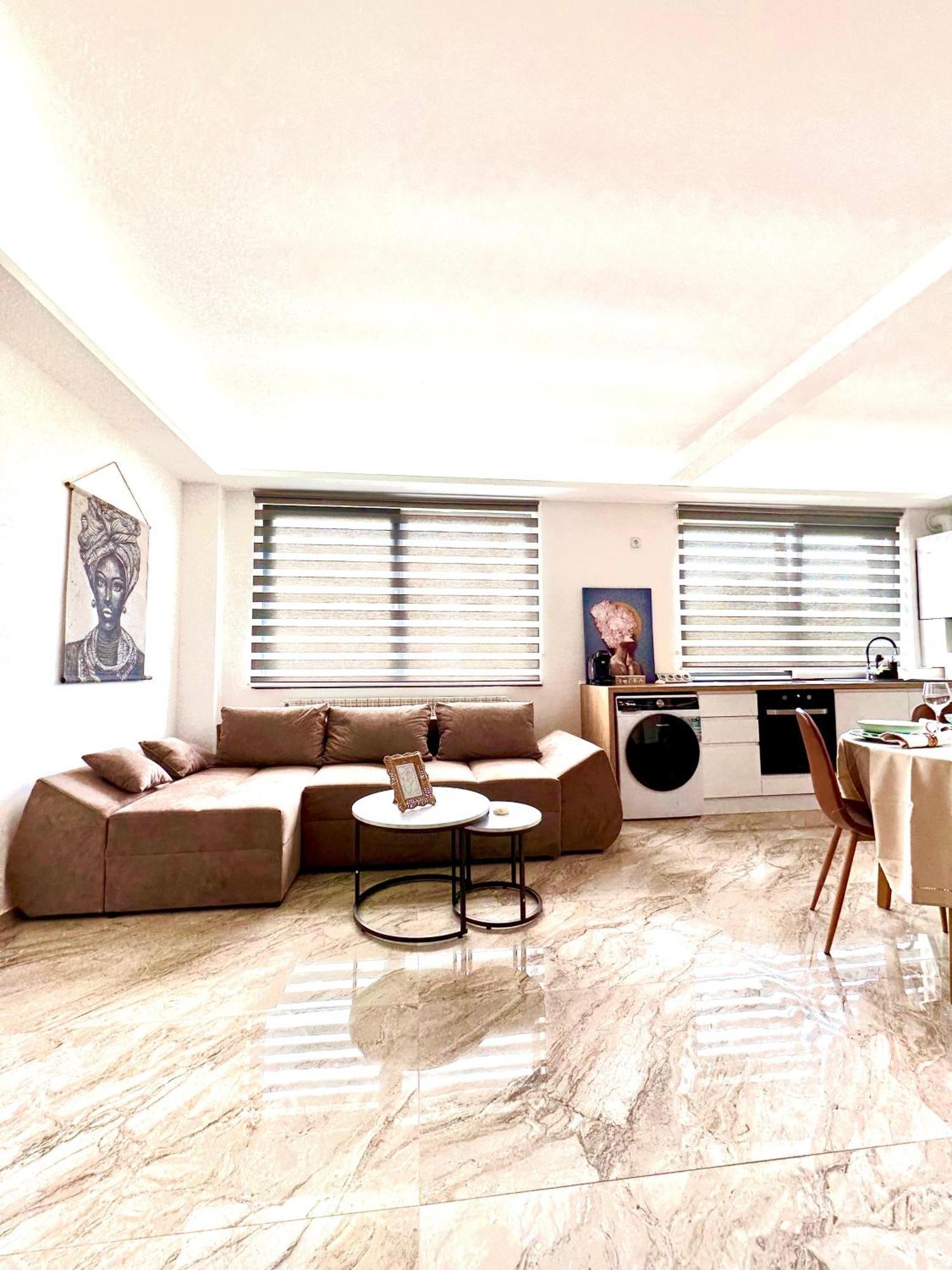 Amos Apartment-Ultracentral-Free Parking Kluż-Napoka Zewnętrze zdjęcie